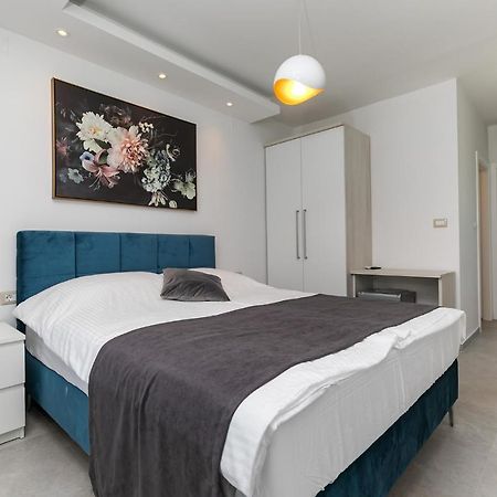 Nadija Apartmani Poreč Exteriör bild