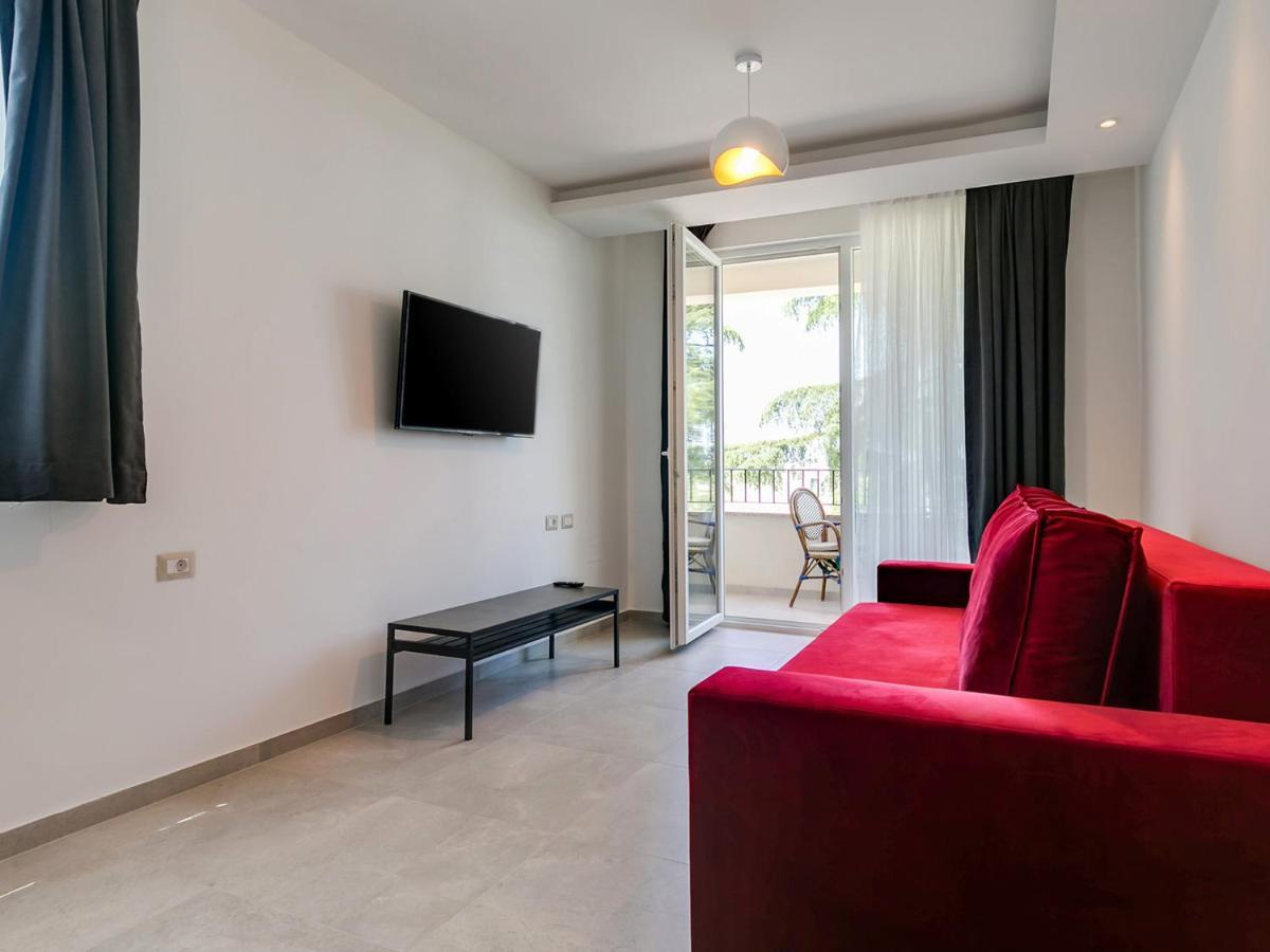 Nadija Apartmani Poreč Exteriör bild