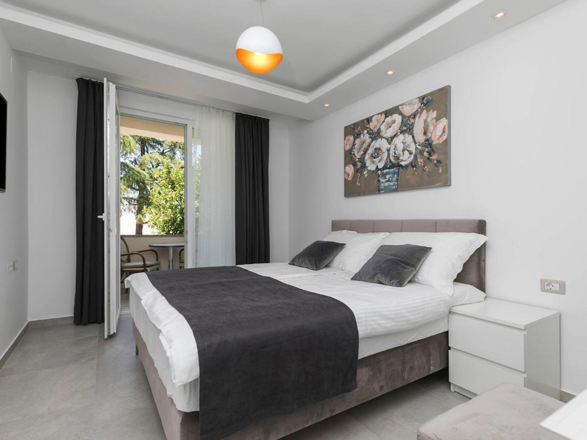 Nadija Apartmani Poreč Exteriör bild