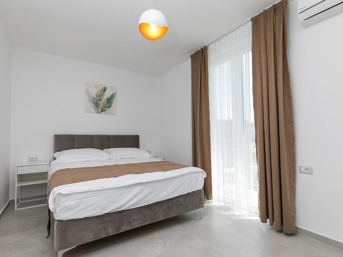 Nadija Apartmani Poreč Exteriör bild