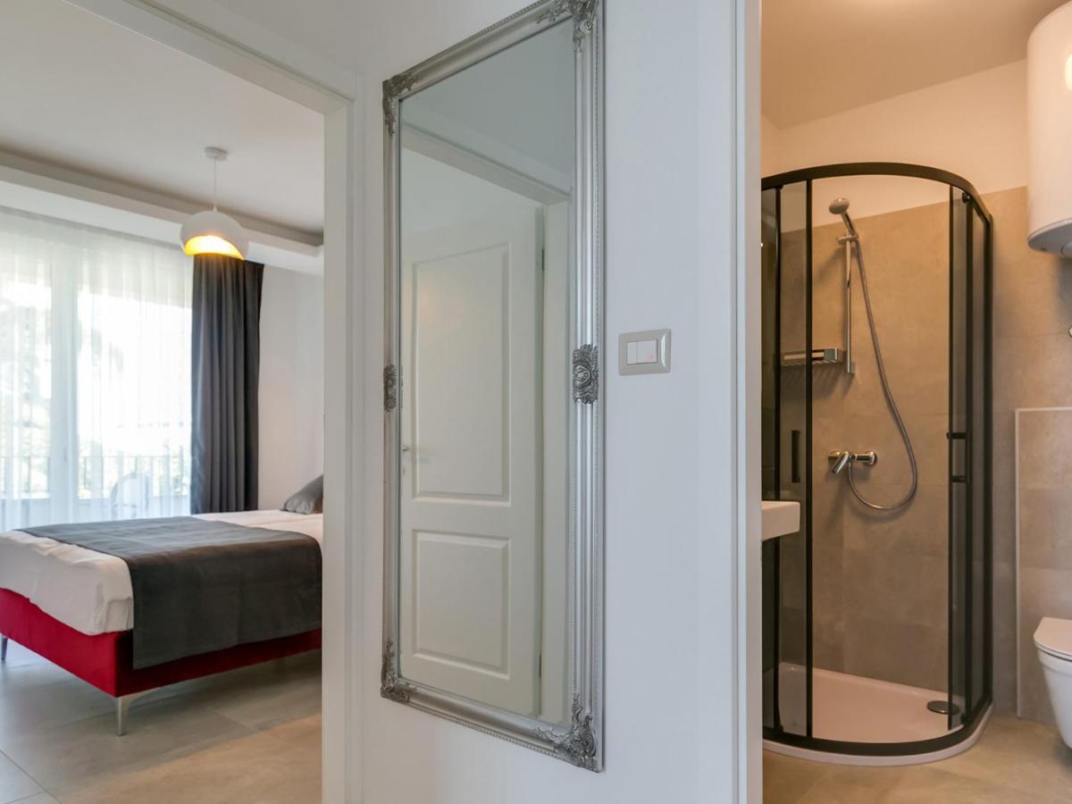 Nadija Apartmani Poreč Exteriör bild