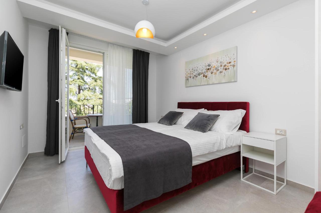 Nadija Apartmani Poreč Exteriör bild